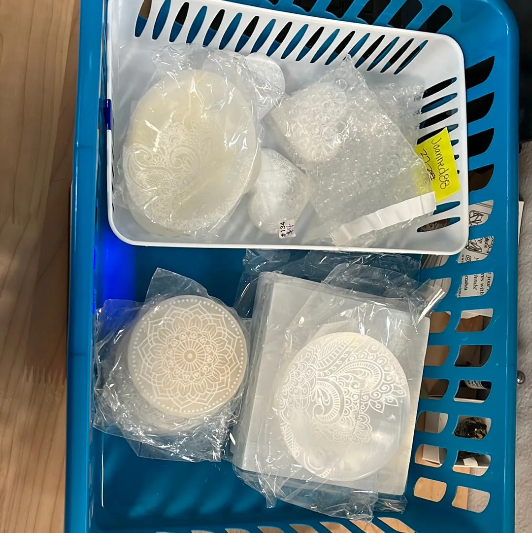 #37- CLEARANCE SALE* ALL SALES FINAL - @joanned88