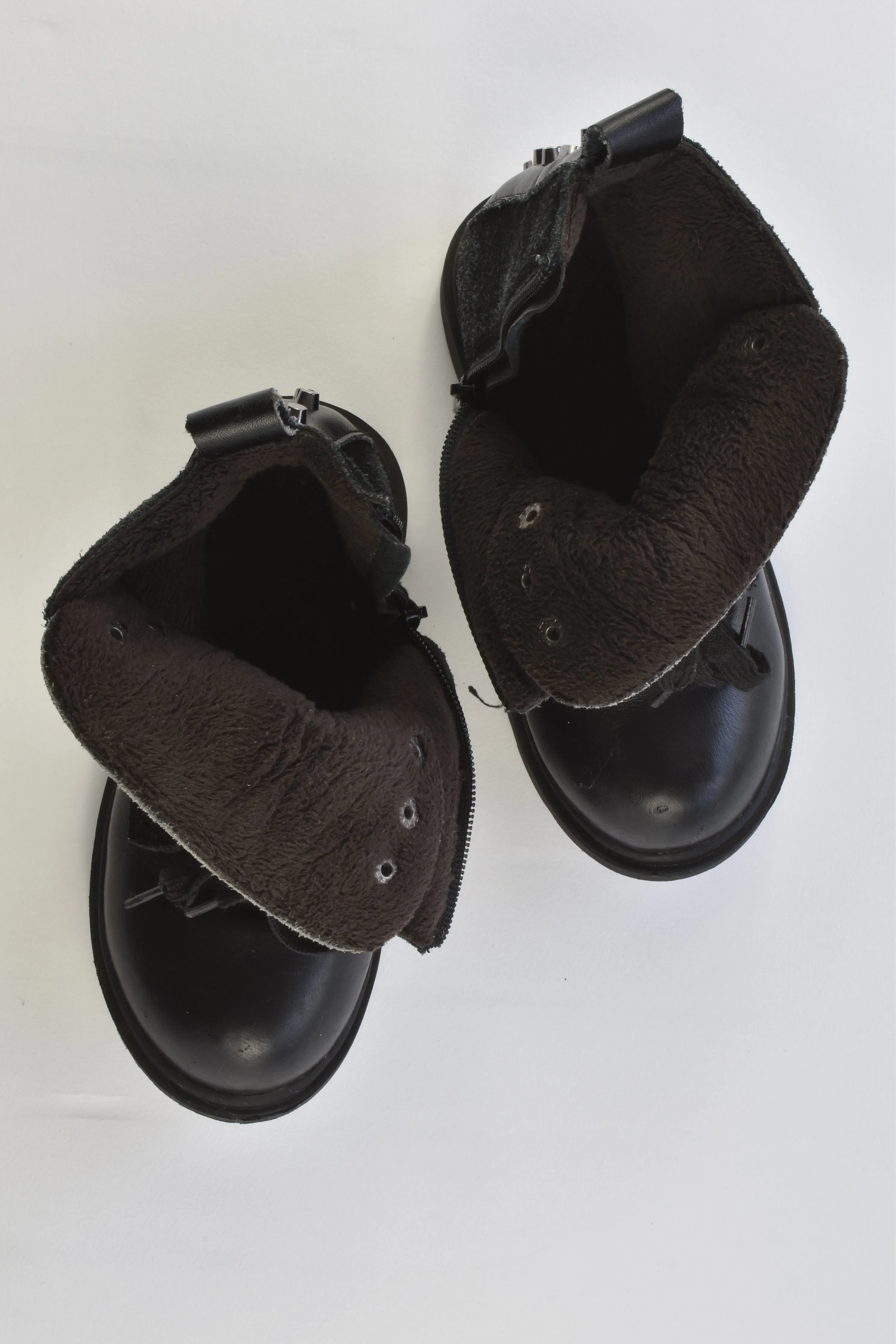 Brand Unknown Size EUR 31 Shoes