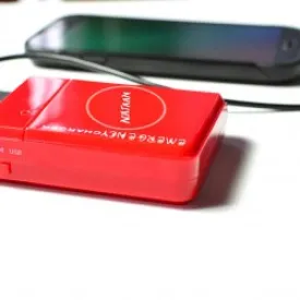 Emergency Charger and Flash Light Combo Emergency Charger and Flash Light Combo