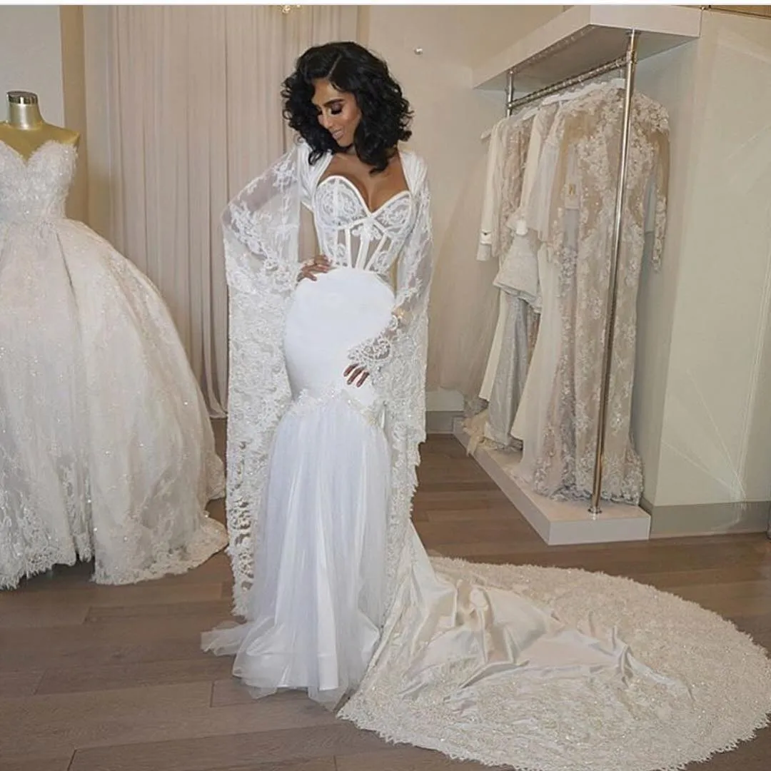 Gorgeous Long Sleeves White Mermaid Evening Dress Lace Long With Cape