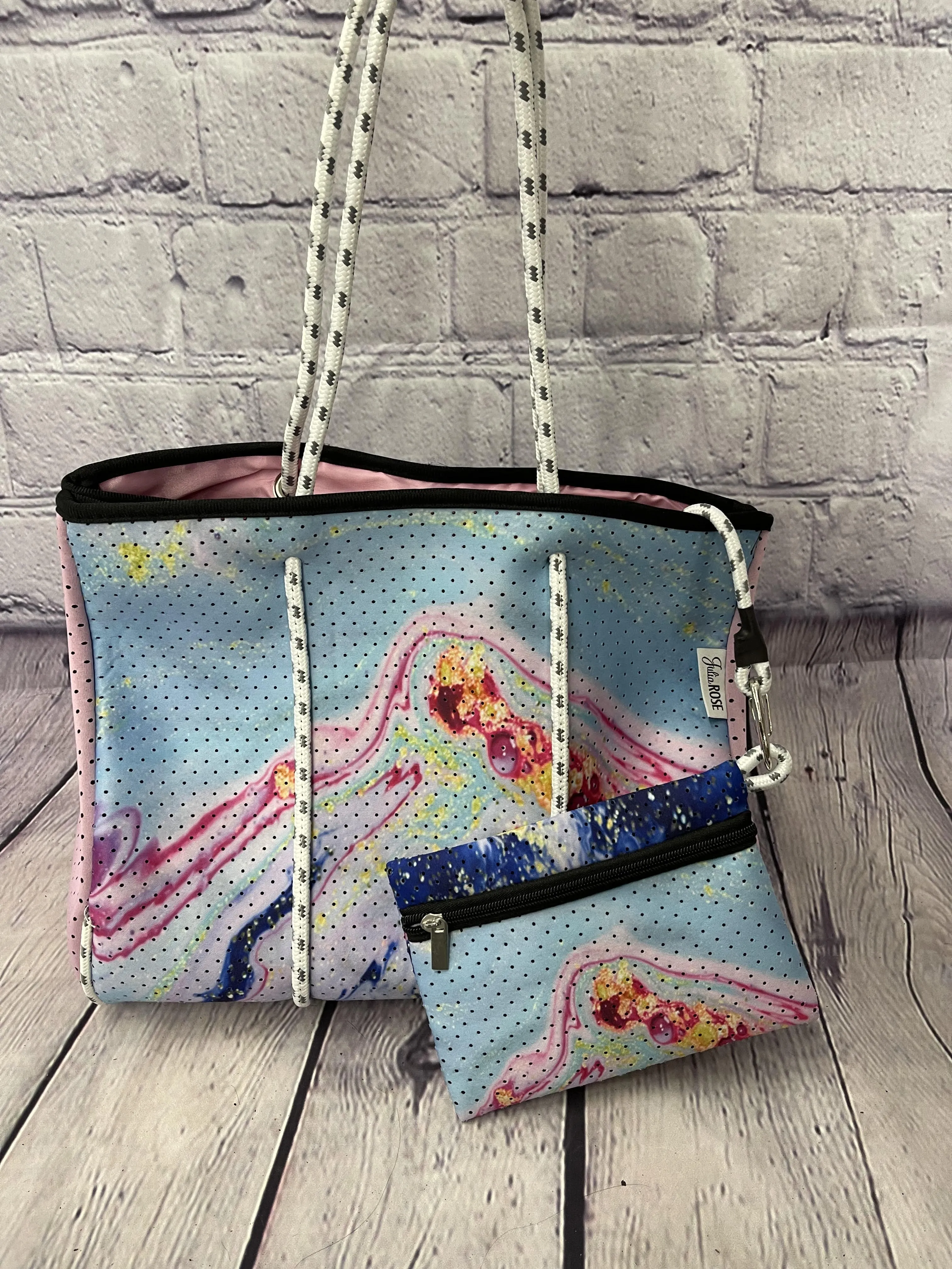 Mira Everyday Neoprene Bag